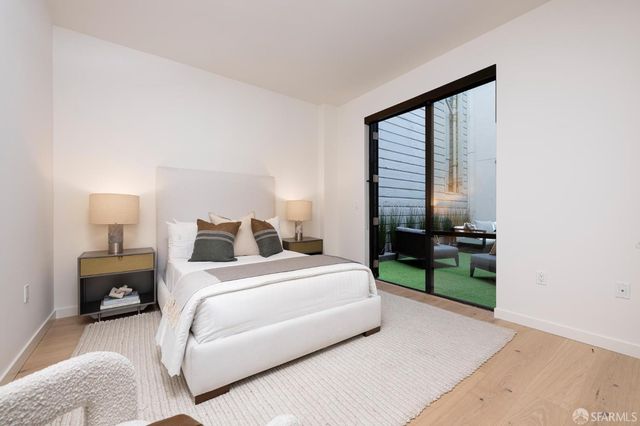 1650 Broadway Street 102, San Francisco, CA 94109
