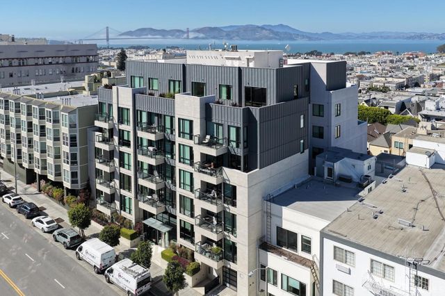 1650 Broadway Street 102, San Francisco, CA 94109