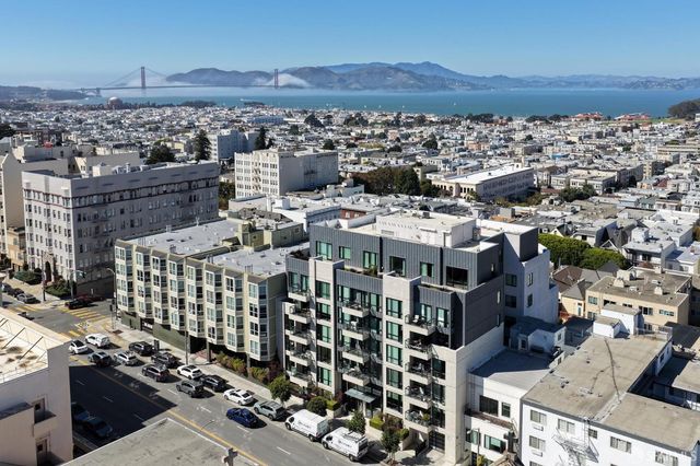 1650 Broadway Street 102, San Francisco, CA 94109