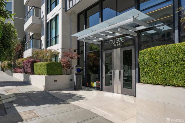 1650 Broadway Street 102, San Francisco, CA 94109