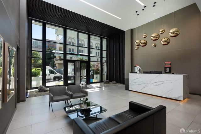 1650 Broadway Street 102, San Francisco, CA 94109
