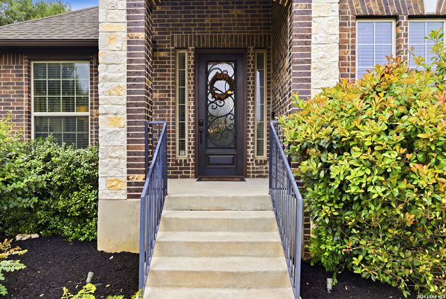 30349 Setterfeld Cir, Fair Oaks Ranch, TX 78015