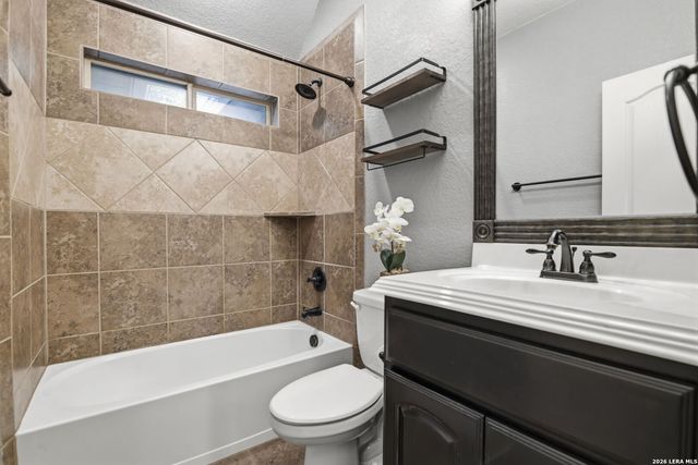 30349 Setterfeld Cir, Fair Oaks Ranch, TX 78015