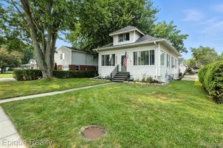 2037 Saint Clair River Drive, Algonac, MI 48001