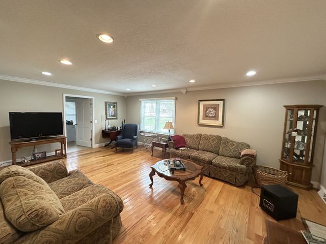 177 Plain View Lake Dr, N, Tracy City, TN 37387