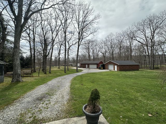 177 Plain View Lake Dr, N, Tracy City, TN 37387