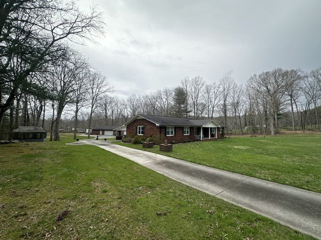 177 Plain View Lake Dr, N, Tracy City, TN 37387