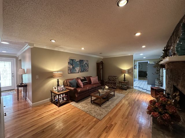 177 Plain View Lake Dr, N, Tracy City, TN 37387