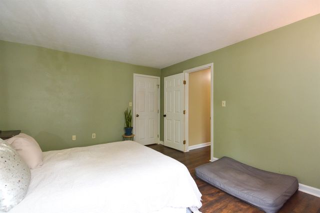 11 Beaujolais Drive, Nashua, NH 03062