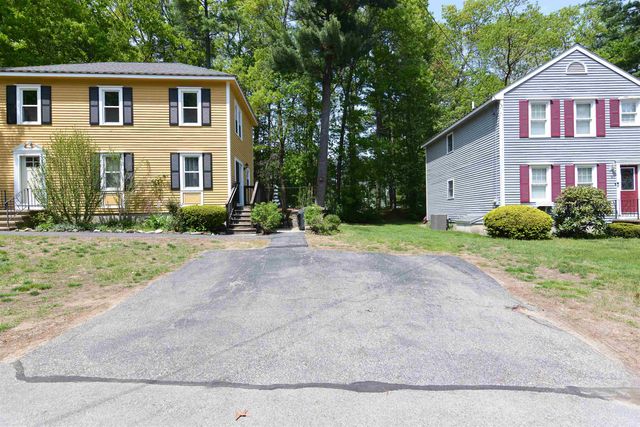 11 Beaujolais Drive, Nashua, NH 03062