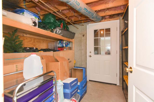 11 Beaujolais Drive, Nashua, NH 03062