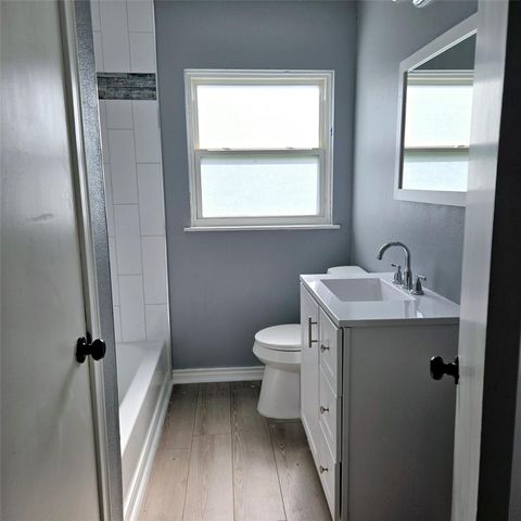 618 Fostoria Lane, Houston, TX 77076