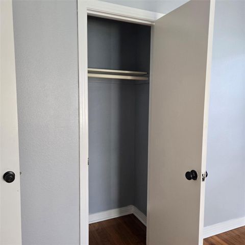 618 Fostoria Lane, Houston, TX 77076