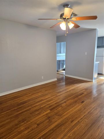 618 Fostoria Lane, Houston, TX 77076