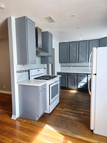 618 Fostoria Lane, Houston, TX 77076