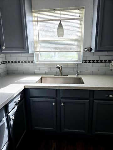 618 Fostoria Lane, Houston, TX 77076