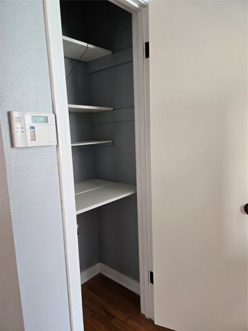 618 Fostoria Lane, Houston, TX 77076