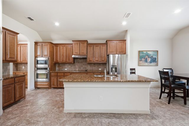 2333 Los Olivos Lane, Fort Worth, TX 76131