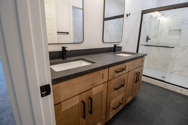 4028 University Ave A, Old Hickory, TN 37138