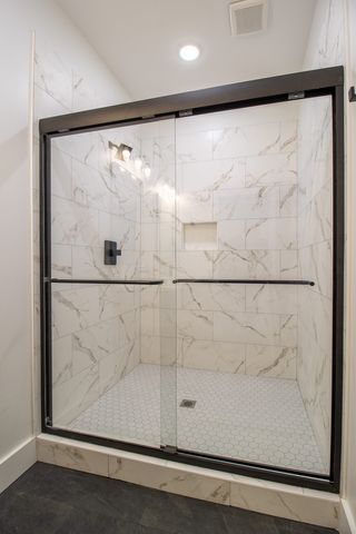 4028 University Ave A, Old Hickory, TN 37138