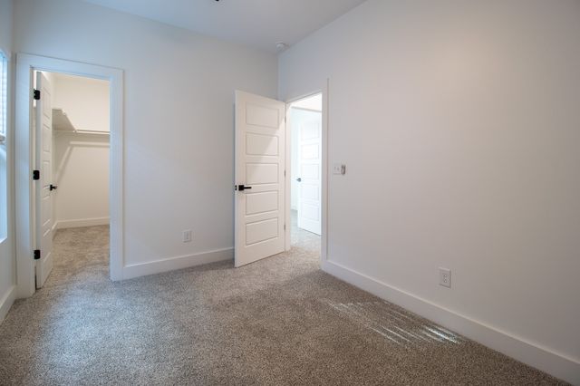 4028 University Ave A, Old Hickory, TN 37138