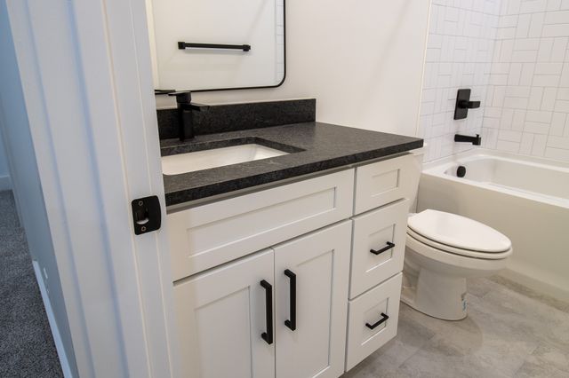 4028 University Ave A, Old Hickory, TN 37138