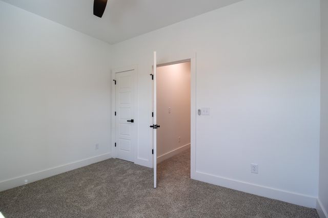 4028 University Ave A, Old Hickory, TN 37138