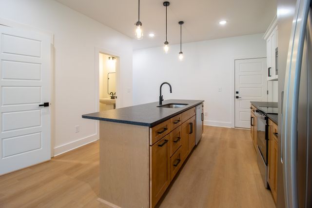 4028 University Ave A, Old Hickory, TN 37138