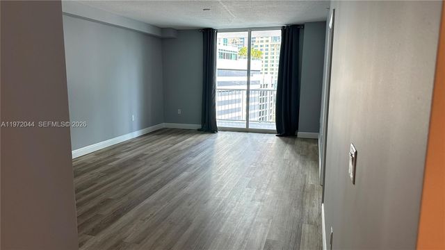 1250 S Miami Ave 1012, Miami, FL 33130