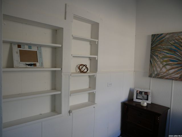 1820 Ruiz, San Antonio, TX 78207