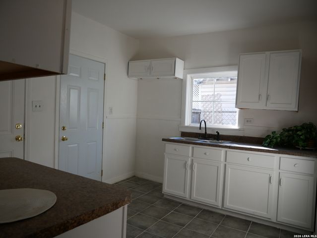 1820 Ruiz, San Antonio, TX 78207