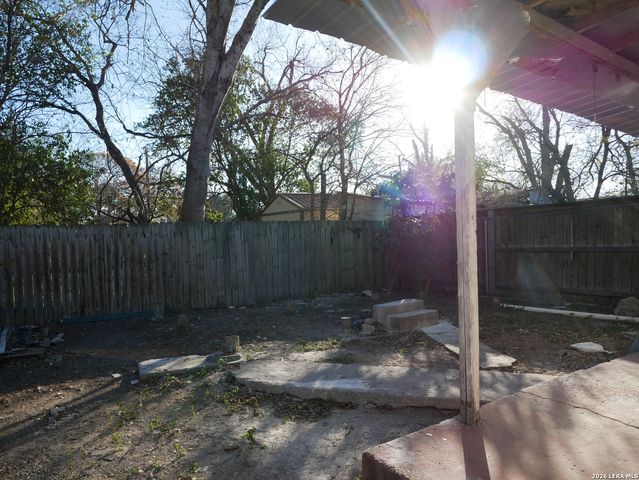 1820 Ruiz, San Antonio, TX 78207