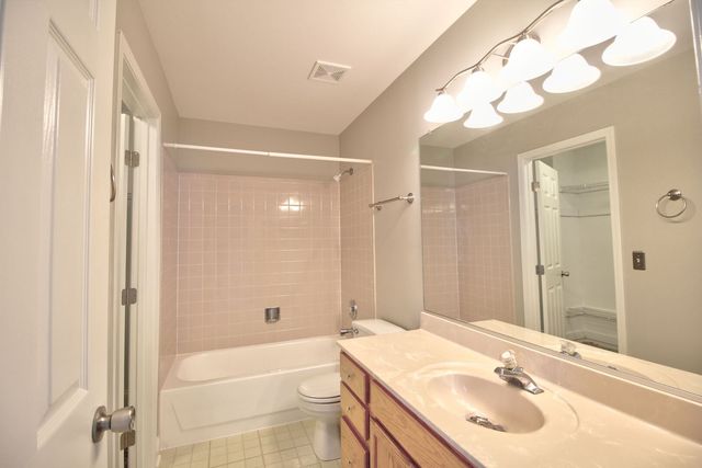 14056 DANBURY Drive, Plainfield, IL 60544