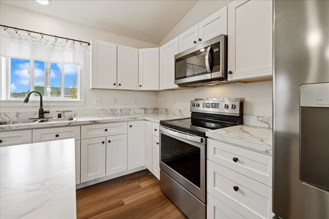 615 W 4TH AVENUE, North Pole, AK 99705