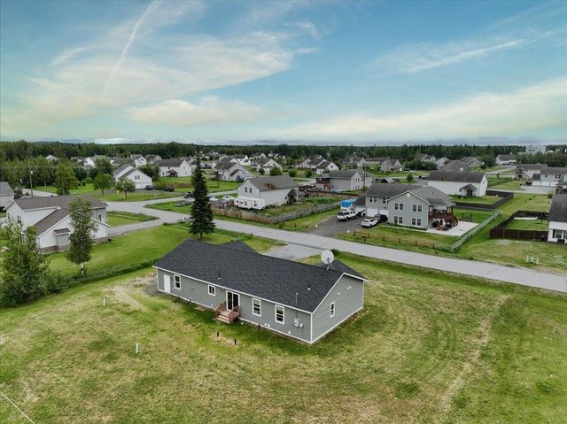 615 W 4TH AVENUE, North Pole, AK 99705