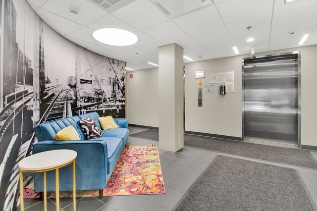 157 Sixth Street 702, Cambridge, MA 02142