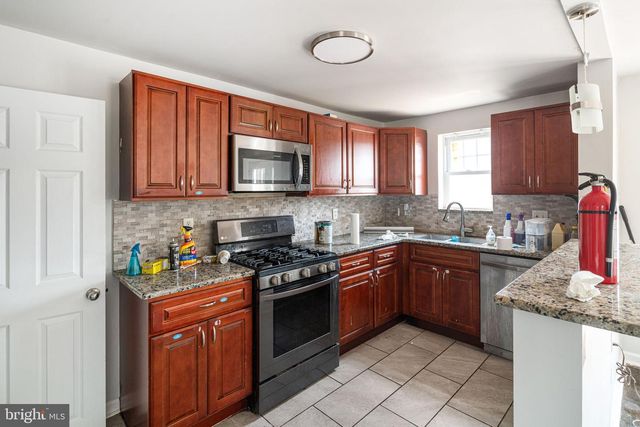 7436 DREXEL RD, Philadelphia, PA 19151