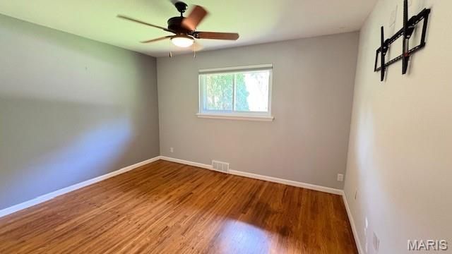 4312 Norcrest, St Louis, MO 63129