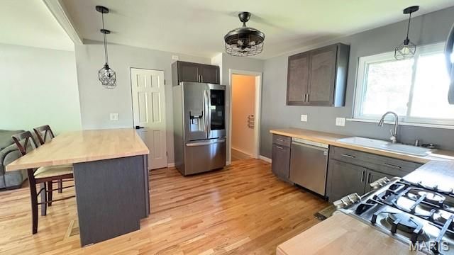 4312 Norcrest, St Louis, MO 63129
