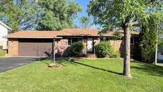 4312 Norcrest, St Louis, MO 63129