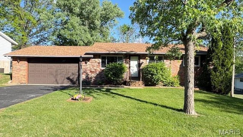 4312 Norcrest, St Louis, MO 63129