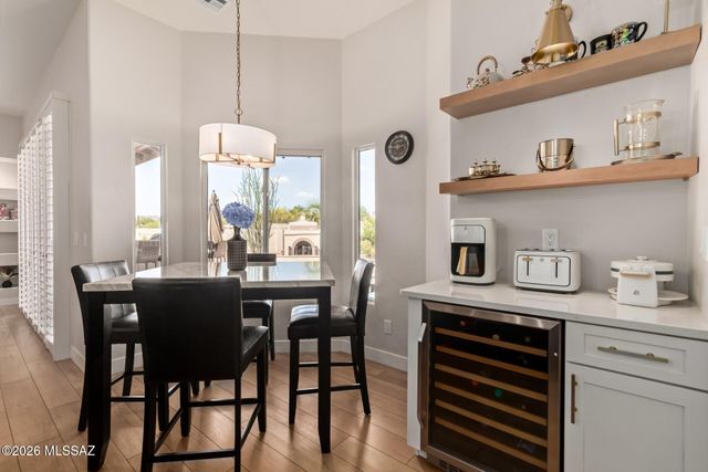 1738 W Lost Moon Court, Tucson, AZ 85737