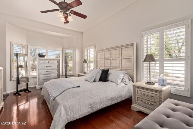 1738 W Lost Moon Court, Tucson, AZ 85737