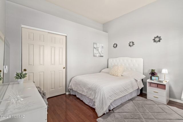 1738 W Lost Moon Court, Tucson, AZ 85737