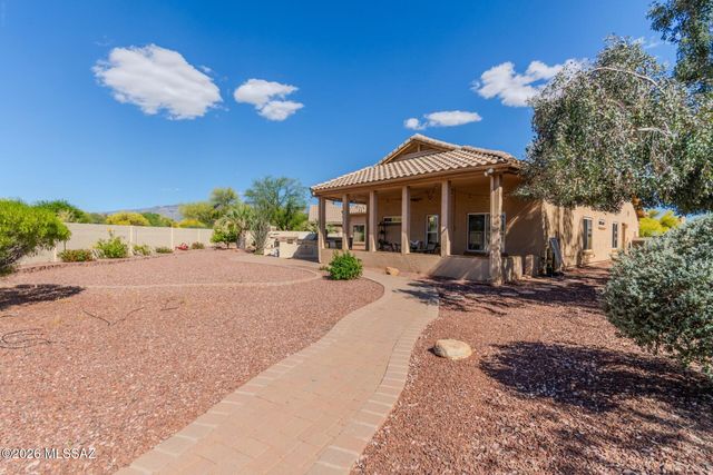 1738 W Lost Moon Court, Tucson, AZ 85737