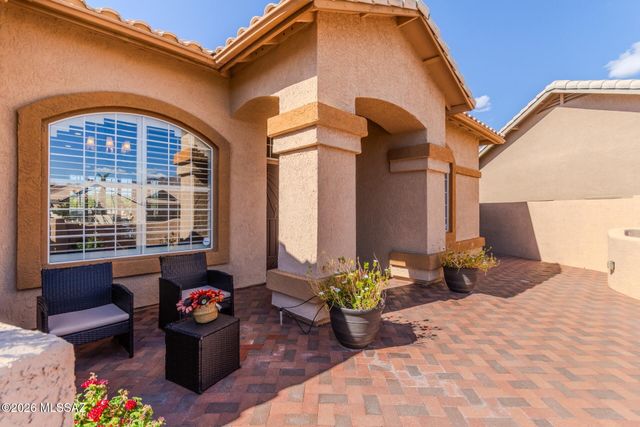 1738 W Lost Moon Court, Tucson, AZ 85737