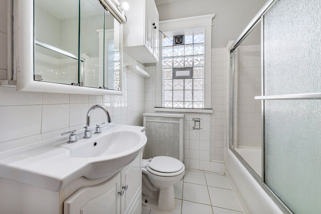 5306 W Roscoe Street 2, Chicago, IL 60641