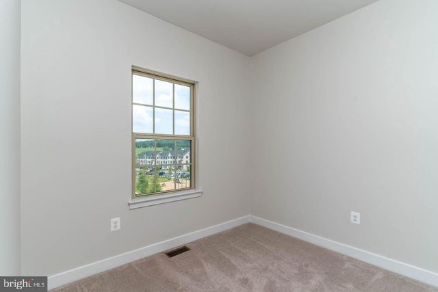 6021 ETTERBEEK ST, Ijamsville, MD 21754