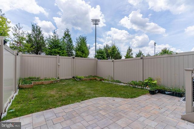 6021 ETTERBEEK ST, Ijamsville, MD 21754