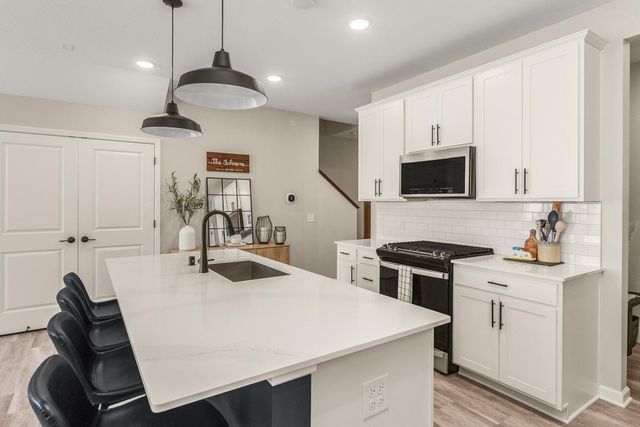 9607 4th Street N, Lake Elmo, MN 55042